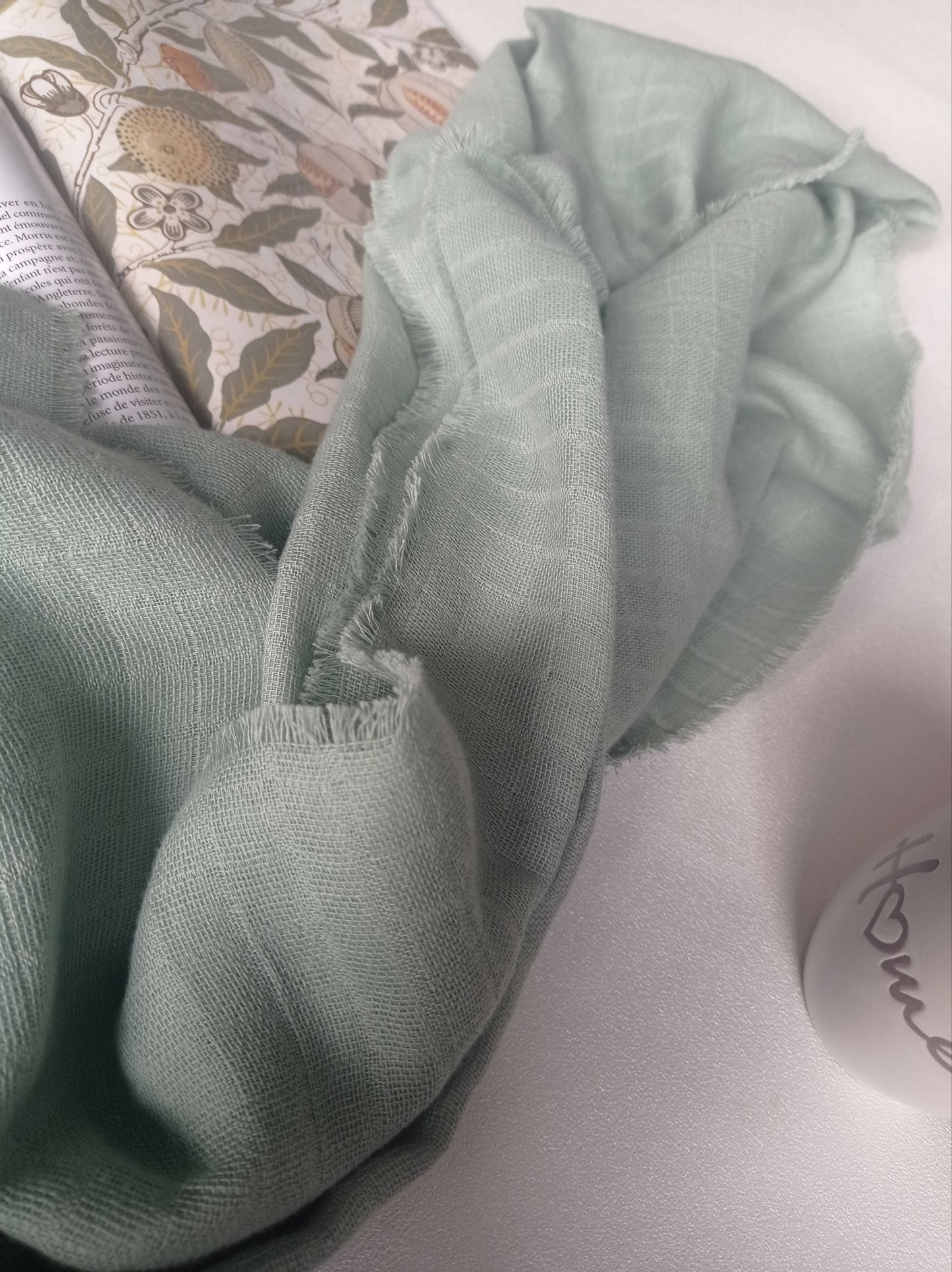 Fichu léger vert pastel