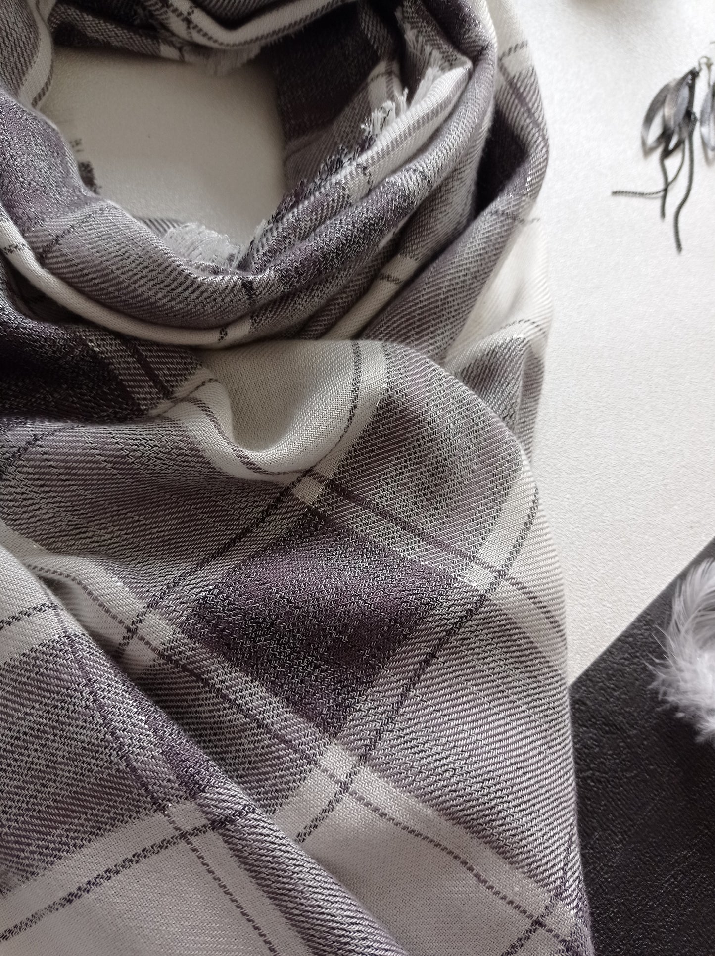 Écharpe chèche à carreaux Gris Blanc | Made in France