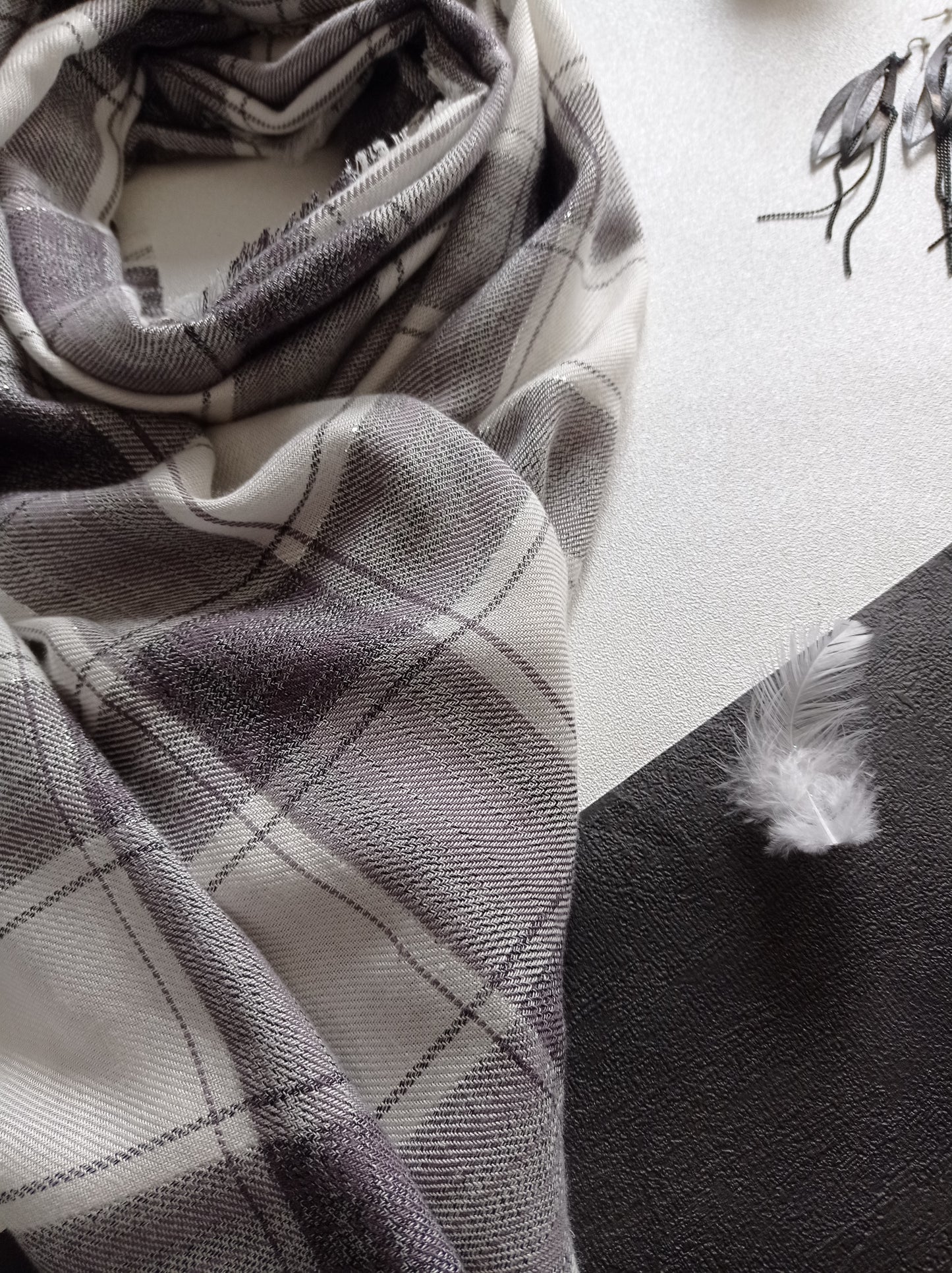 Écharpe chèche à carreaux Gris Blanc | Made in France