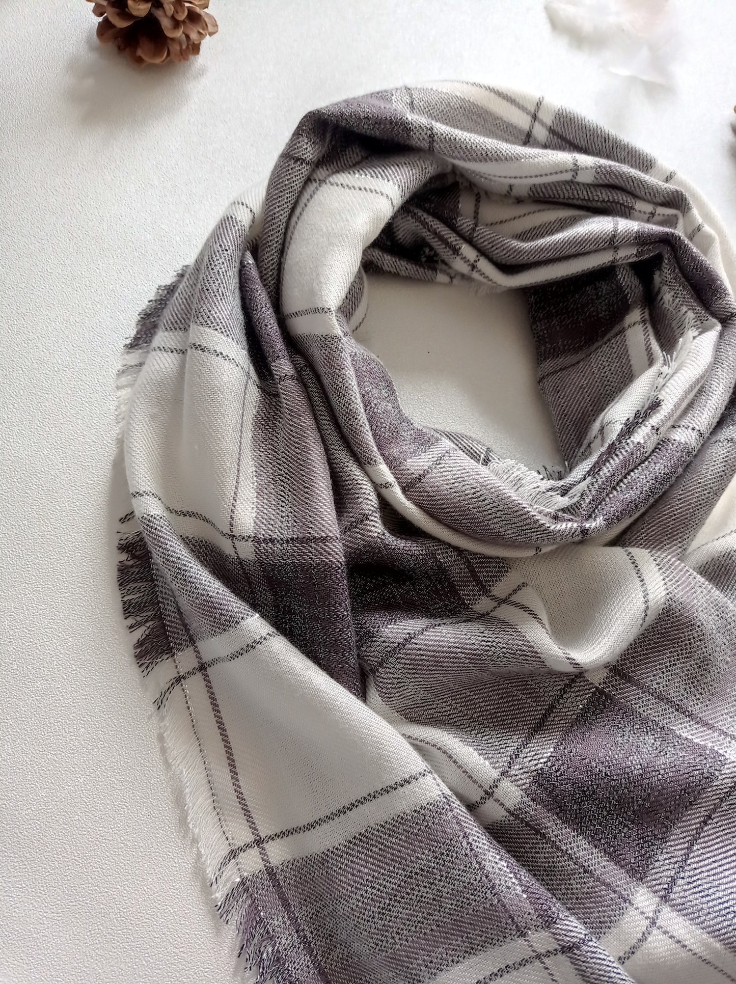 Écharpe chèche à carreaux Gris Blanc | Made in France