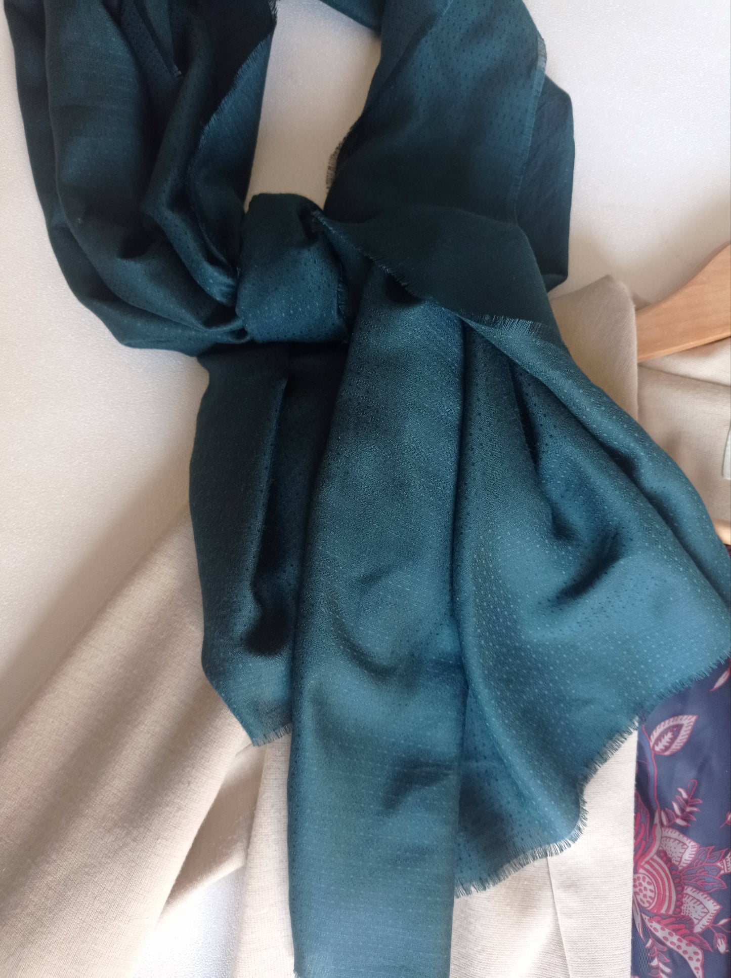 foulard vert noué
