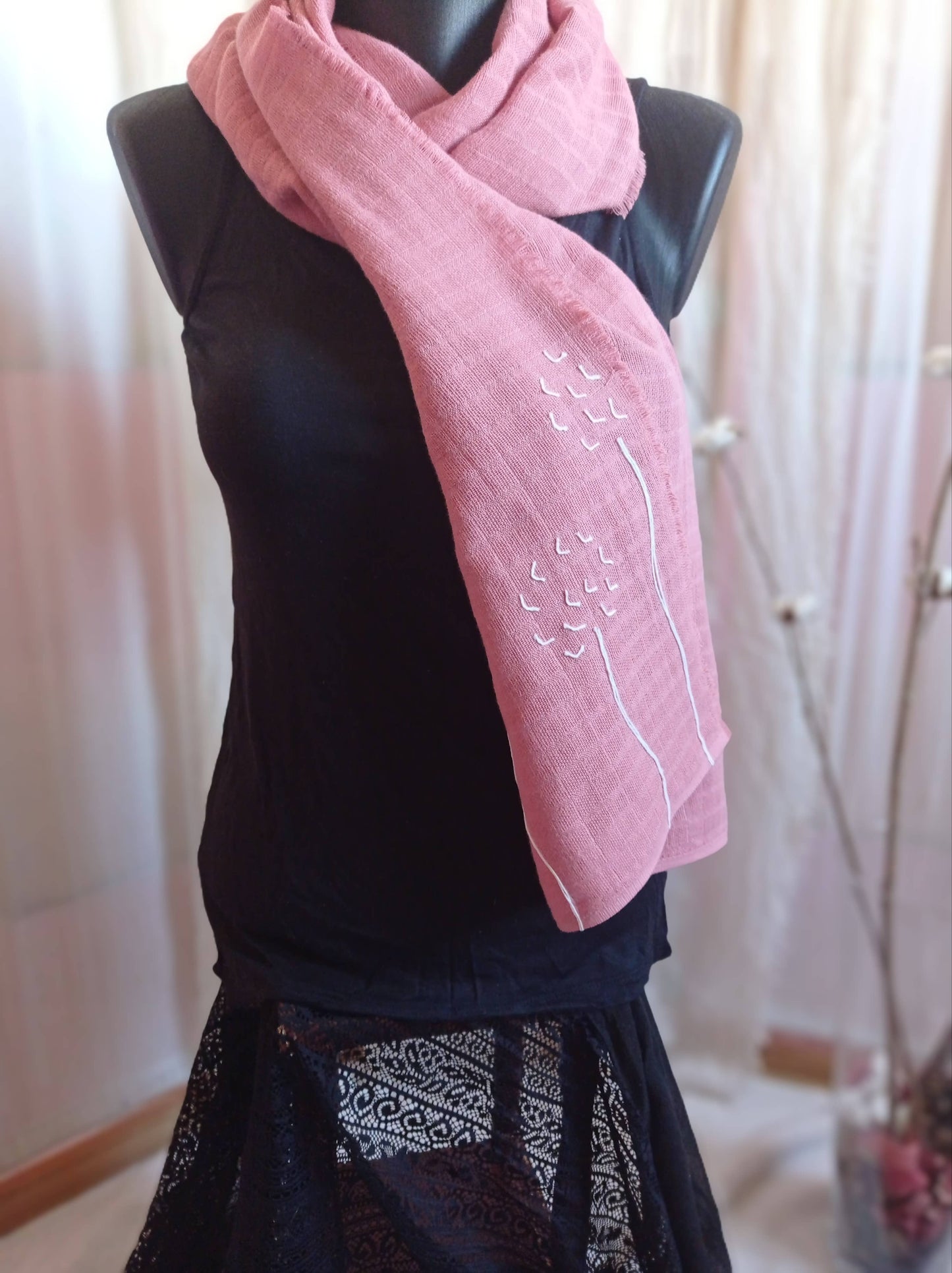 Foulard en Coton Bio rose poudré "Fleurs au vent", Pièce Unique | Made in France