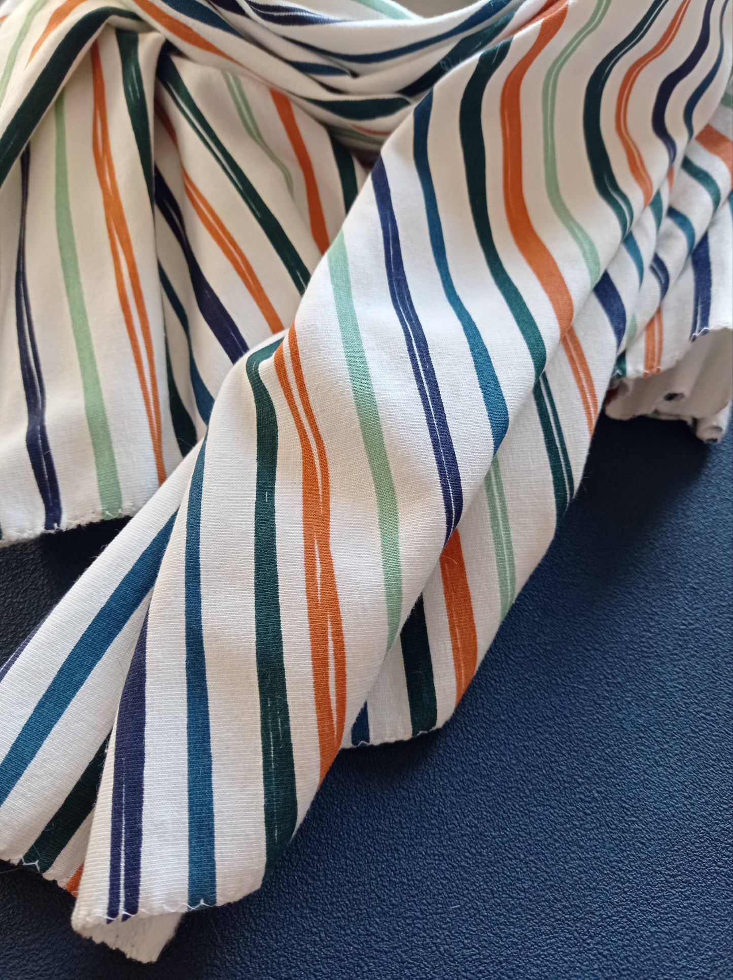Zoom tissu et bords finition