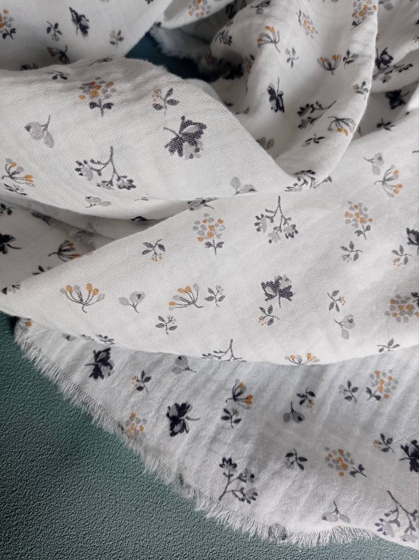 Foulard en Coton BIO, Blanc "Fleurs d'Automne" | Made in France