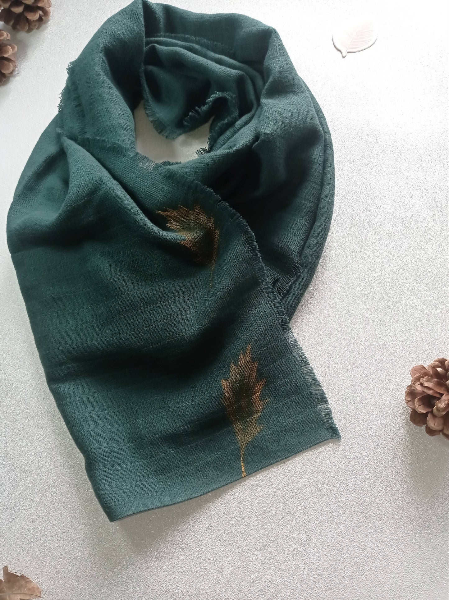 Foulard Edition Limitée en Coton Bio, Vert Feuilles Or | Made in France