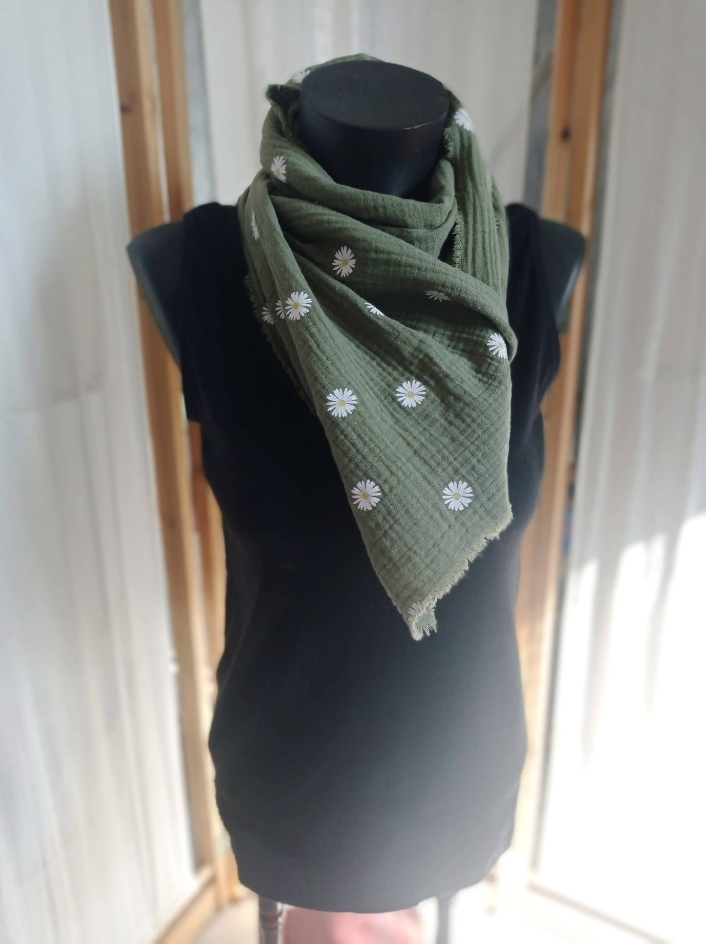 Foulard en Coton Bio, Vert olive "Nos pâturages" | Made in France