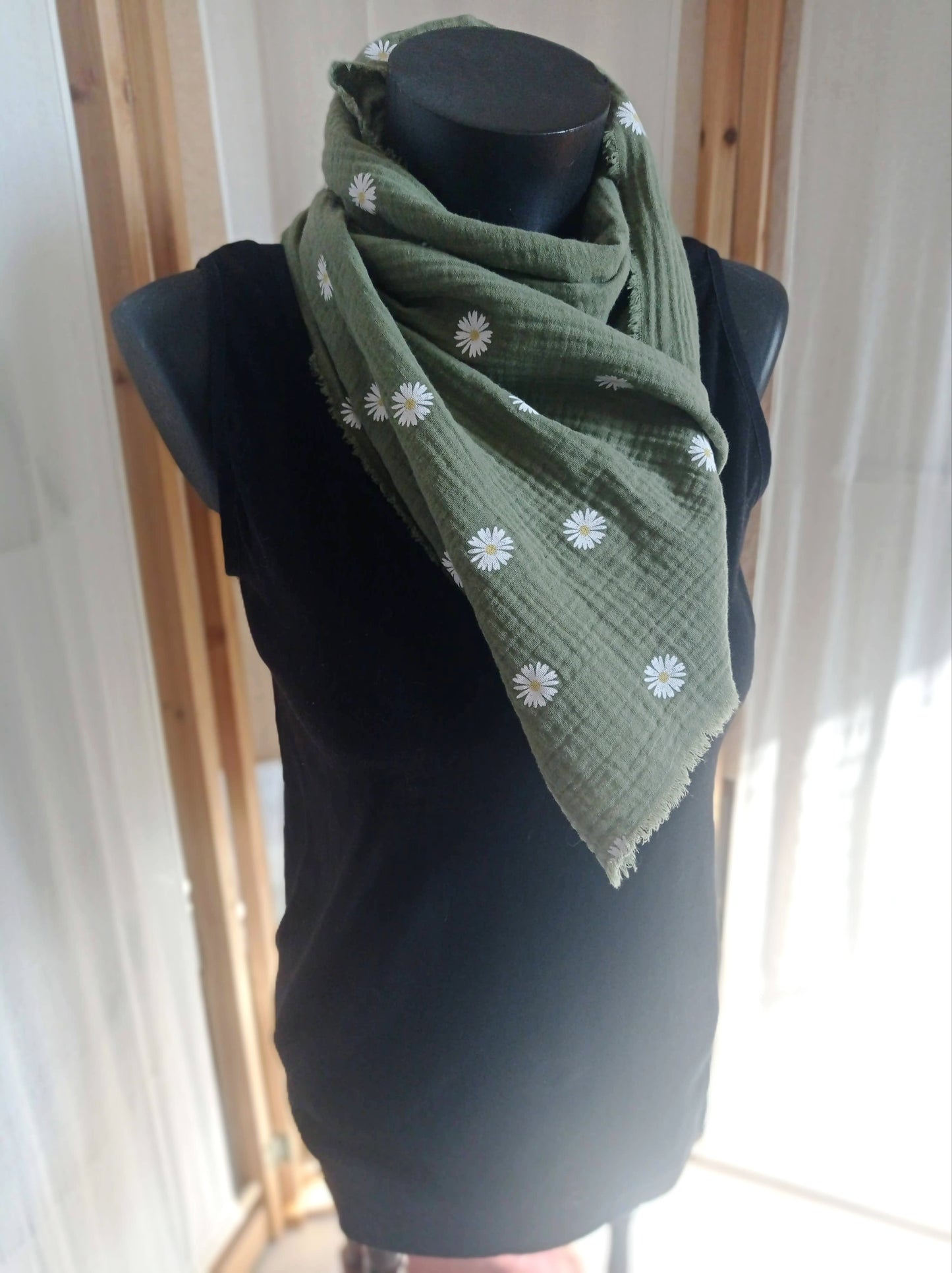 Foulard en Coton Bio, Vert olive "Nos pâturages" | Made in France