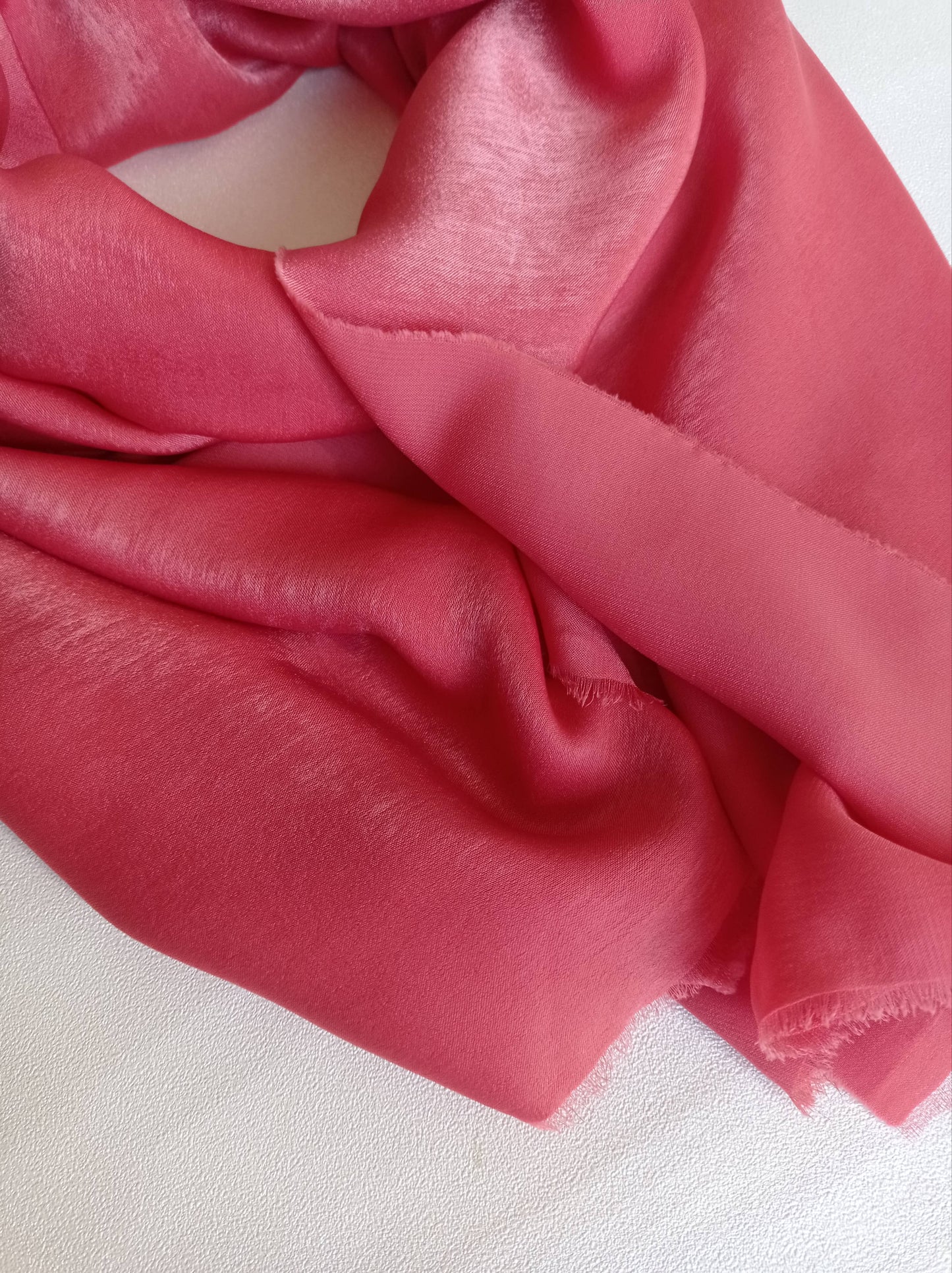 En Satin recyclé - Foulard "Corail rosé" | Made in France