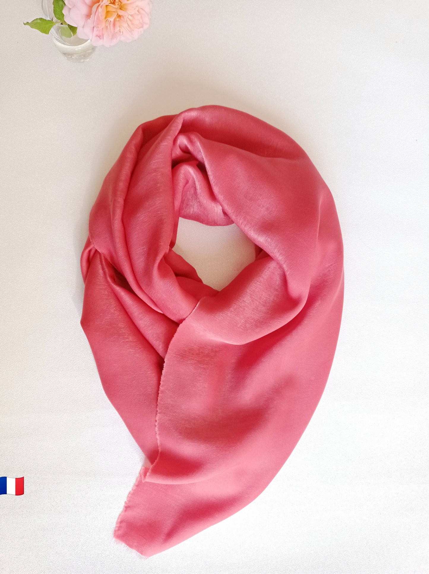 En Satin recyclé - Foulard "Corail rosé" | Made in France