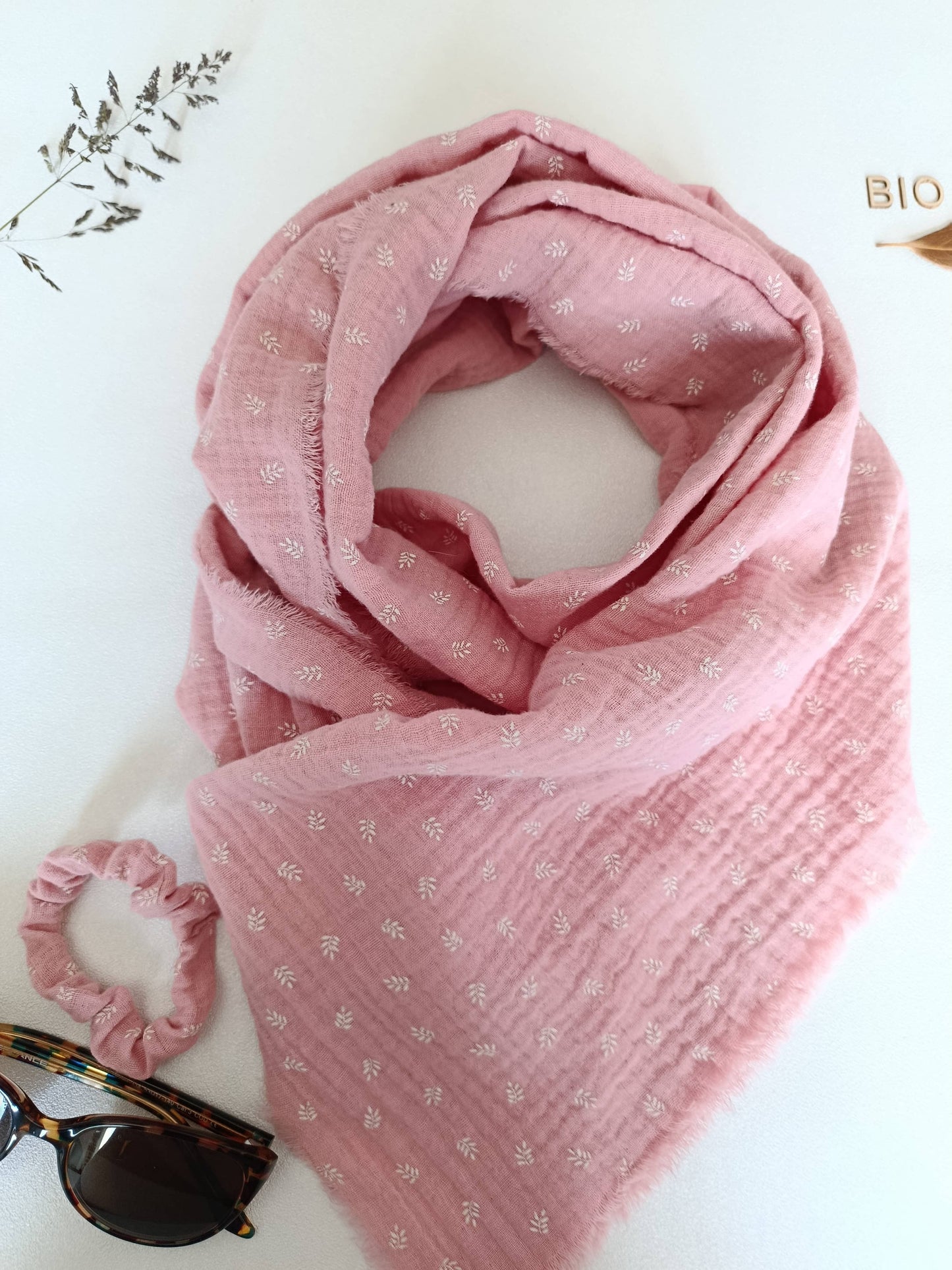 Foulard coton pour femme couleur rose pétale 