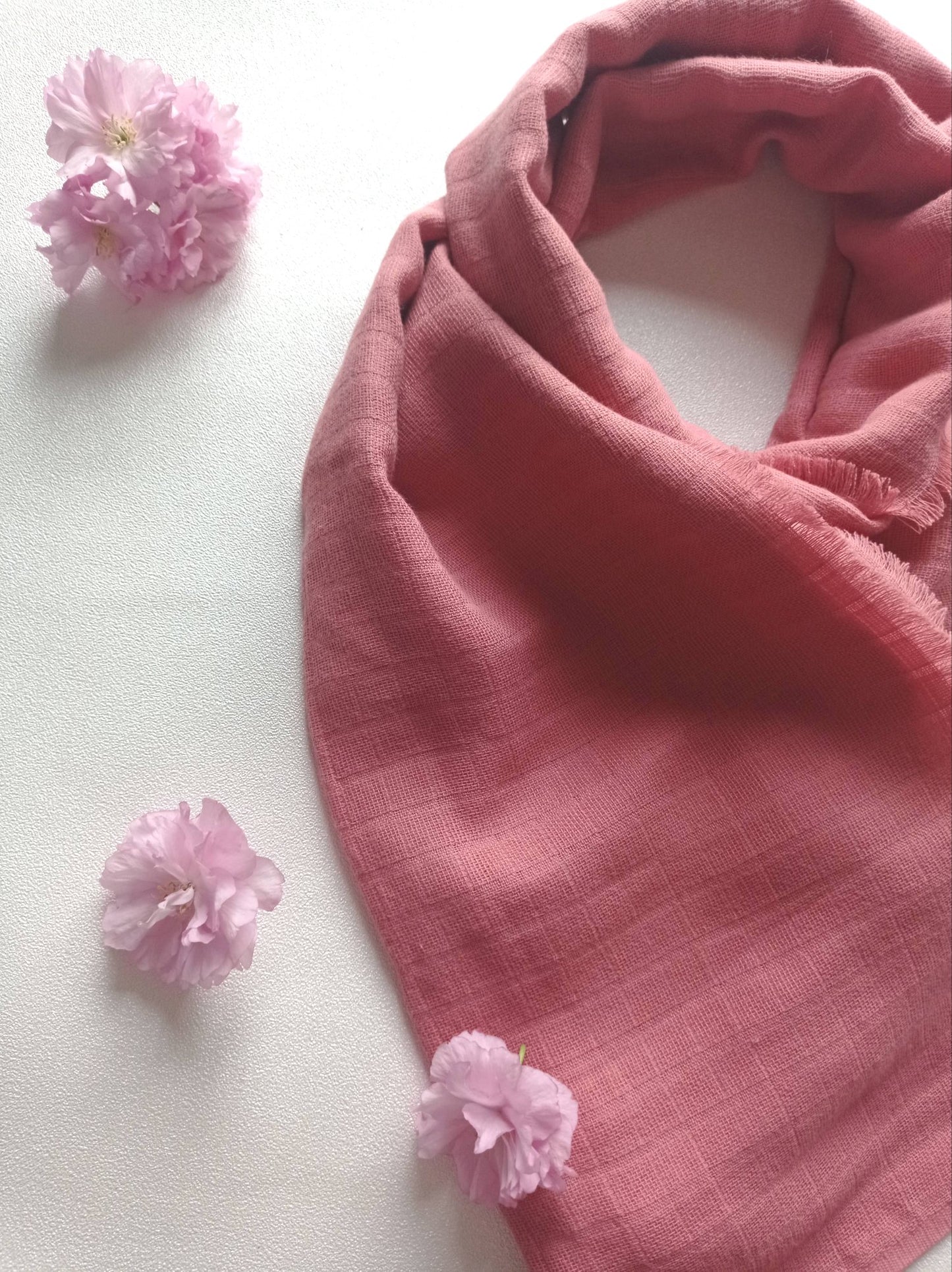 Foulard rose uni zoom